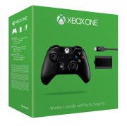 Xbox One Wireless Controller (Black) + Play & Charge Kit 