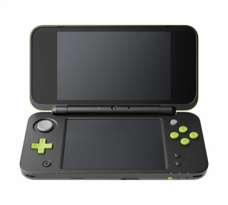 New Nintendo 2DS XL (Black & Lime Green) + Mario Kart 7 3DS