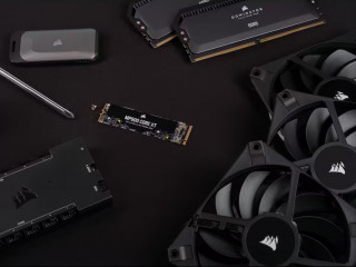 Corsair MP600 CORE XT 4 TB M.2 PCI Express 4.0 NVMe QLC 3D NAND PC