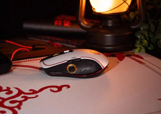 Lexip Assassin’s Creed Shadows miš Igranje Desno USB Tip-A Optički 12000 DPI PC