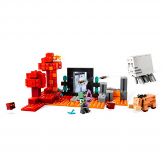 LEGO® Minecraft® Zasjeda kod portala u Podzemlje (21255) Igračka